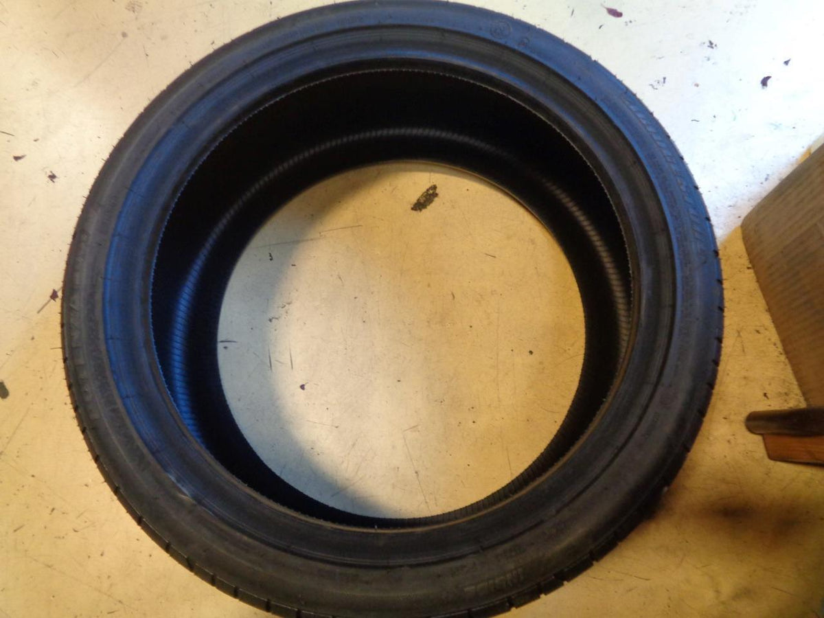 BRIDGESTONE POTENZA S001 RFT RSC (*) BMW P 245 35 18 88Y SL TIRE 023818 BQ3
