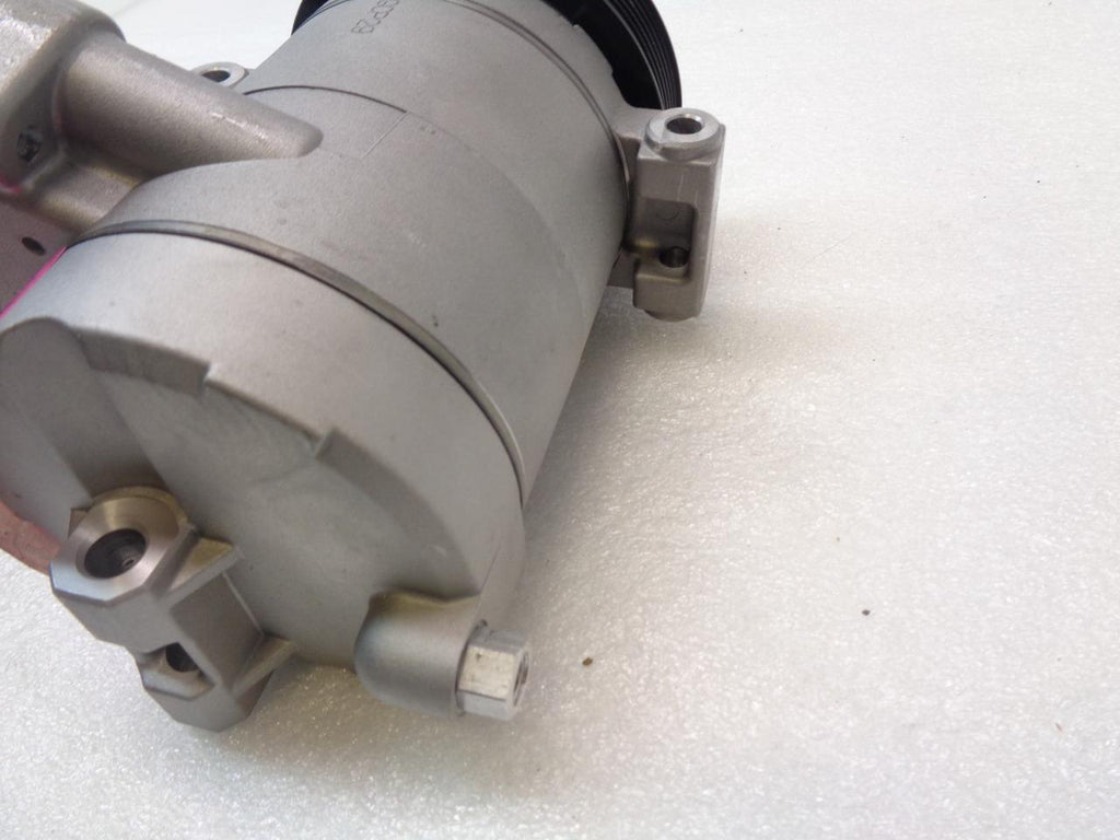 NEW FOUR SEASONS AC COMPRESSOR 68673 FOR A DODGE NITRO V6 2007-11 R2