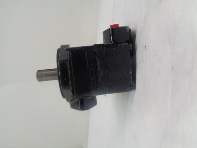 VICKERS DANFOSS HYDRAULIC VANE PUMP P/N 382077-1 V10 1P3P 1A20 R32