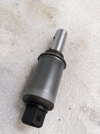 PORSCHE BOXSTER 987 05-08 VARIABLE VALVE TIMING SOLENOID 99610530305 USED 996G.L
