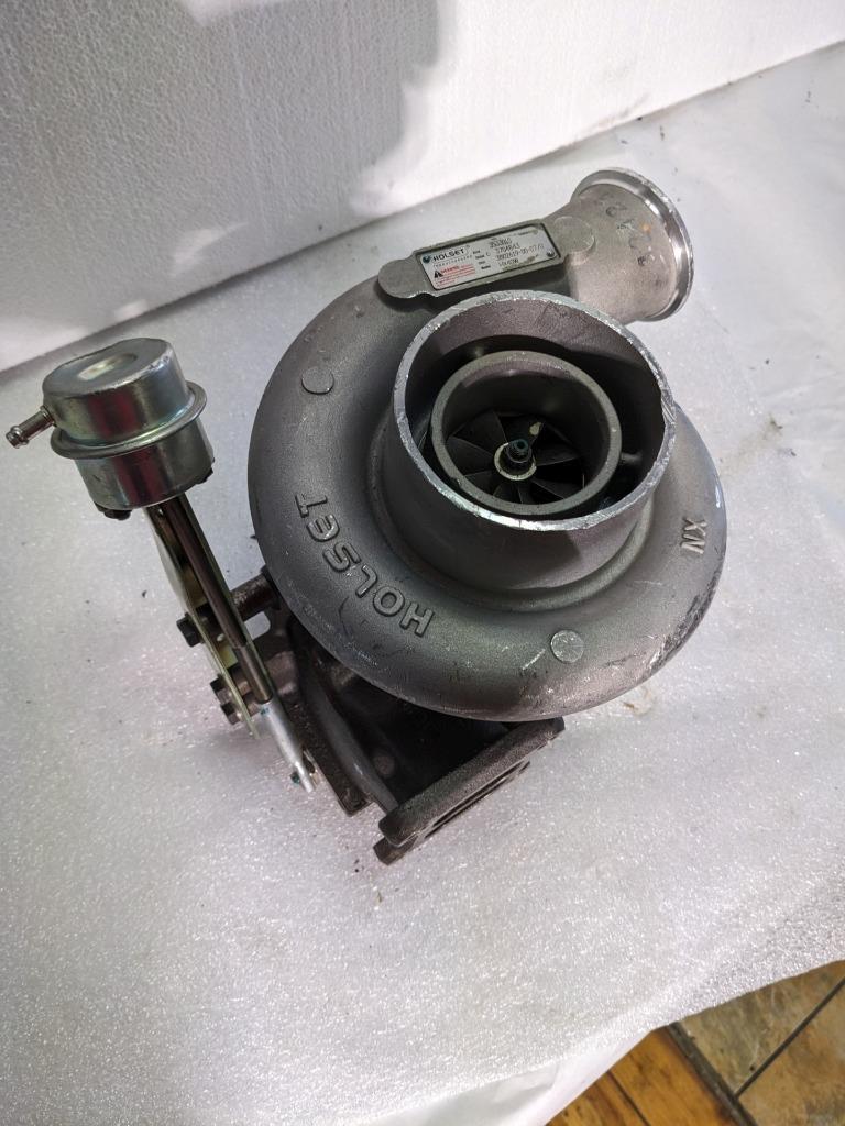 CUMMINS HOLSET 33LB TURBOCHARGER FOR CUMMINS PEGASUS HX40W E2