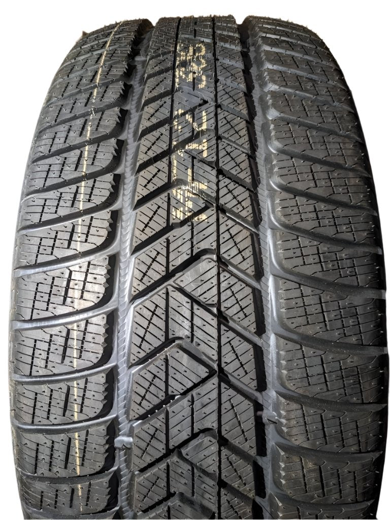 PIRELLI SCORPION WINTER RUNFLAT P 275 40 22 108V XL TIRE 3827500 CQ2