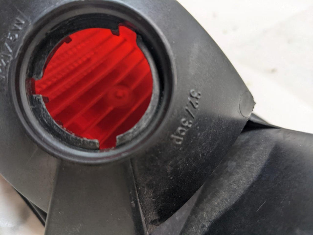 PORSCHE 993 REAR TAIL LIGHT AIP2ST92 NEW R24