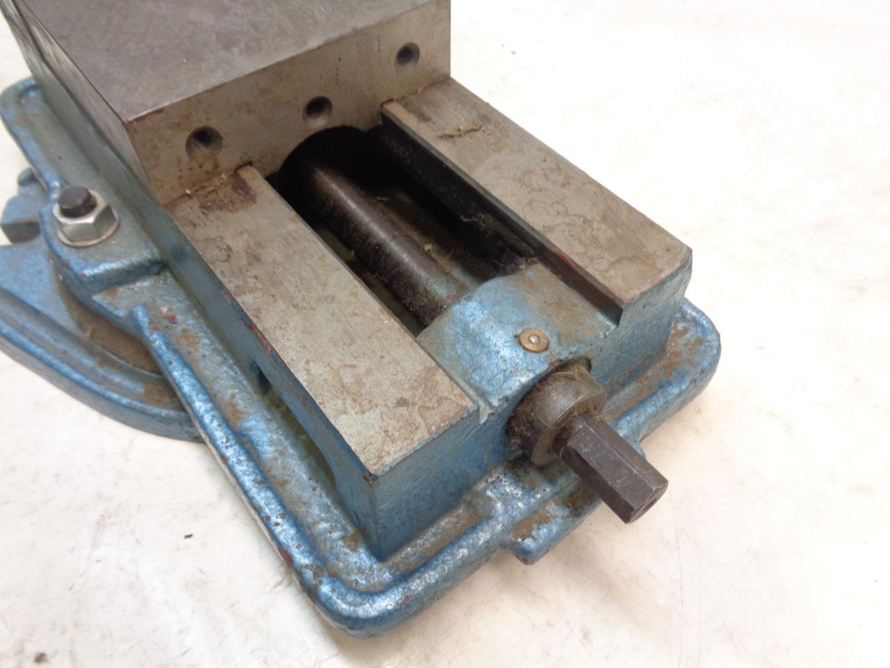 NEW STEEL 5-1/2" MILLING MACHINE VISE W/ SWIVEL BASE (MISSING CRANK KEY) SR