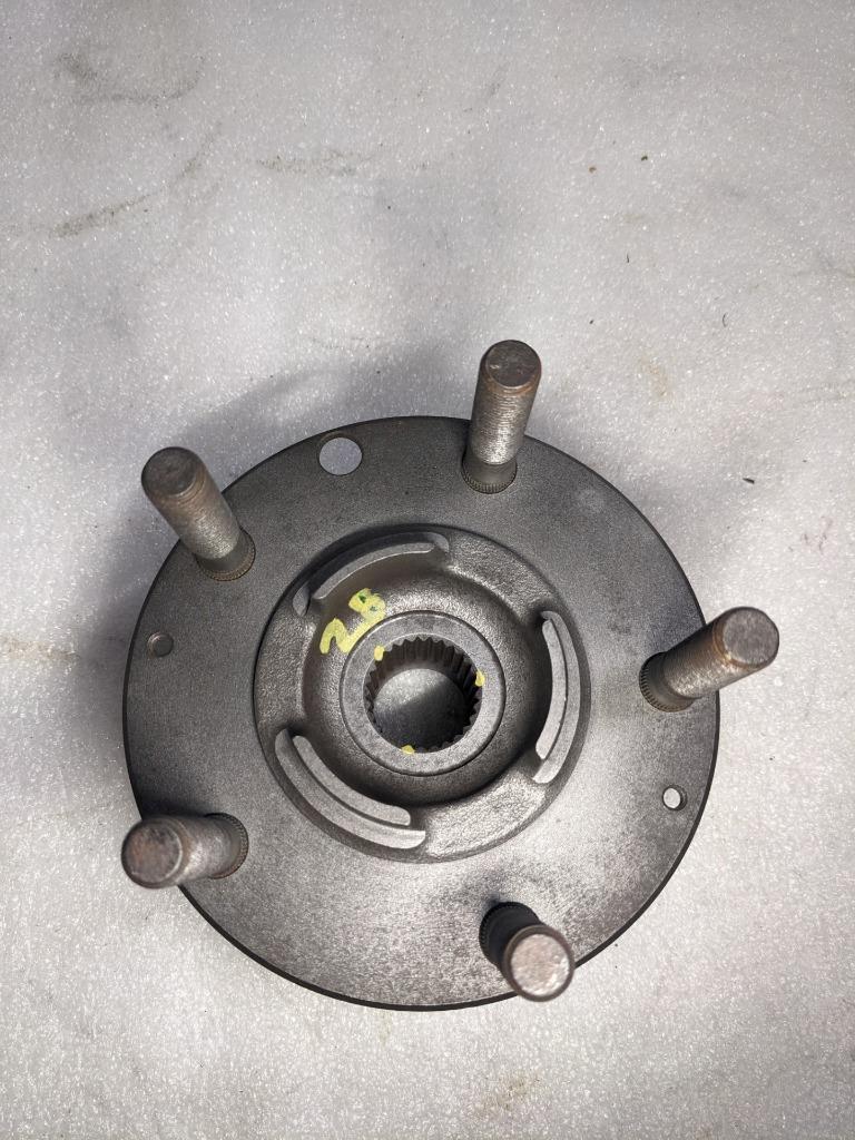 1986 PORSCHE 911 3.2 CARRERA WHEEL HUB 5-BOLT PATTERN 28 SPLINE USED 996B.G.L.