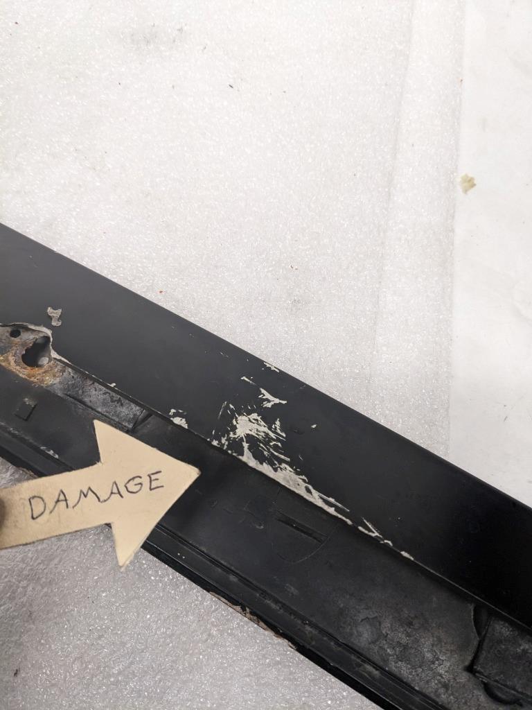 DAMAGED PORSCHE 9445121030003C REAR SPOILER RALLY BLACK FOR PORSCHE 968 USED R24