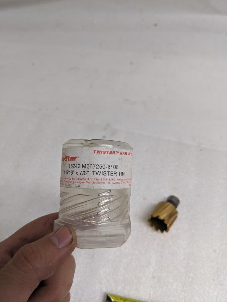 TRAK-STAR 15242 TWISTER RAIL BIT 1-5/16" X 7/8" TWISTER TIN RH NEW R22