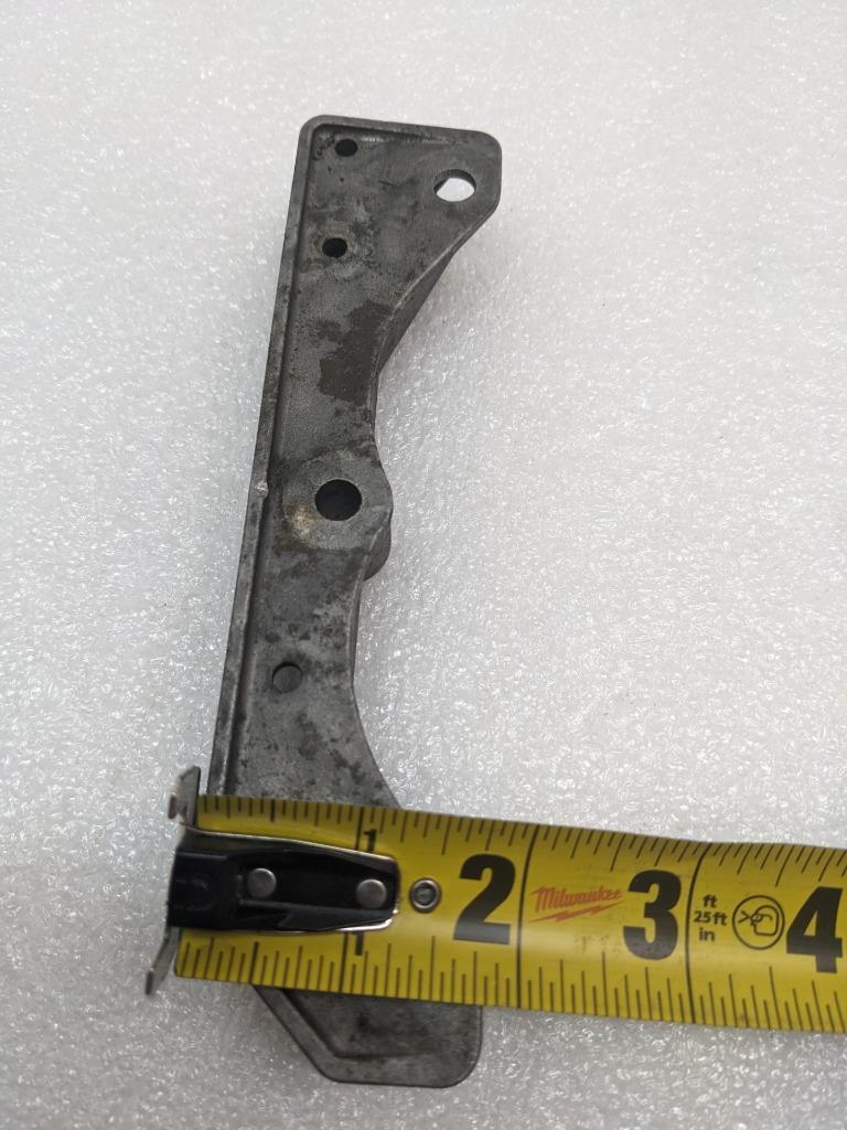 PORSCHE 911/996 ENGINE CYLINDER HEAD BRIDGE PLATE 99610412500 USED 996BGL2T2