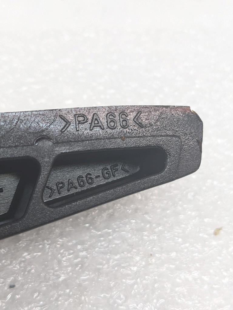 PORSCHE 986/987 BOXSTER ENGINE TIMING CHAIN GUIDE 99610517353 USED 996BGL2T2