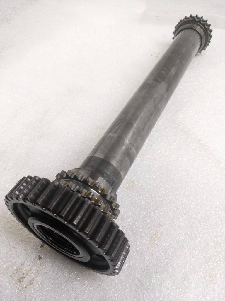PORSCHE 911 (996) INTERMEDIATE CAMSHAFT 996 105 015 65 USED 996BGL2T2