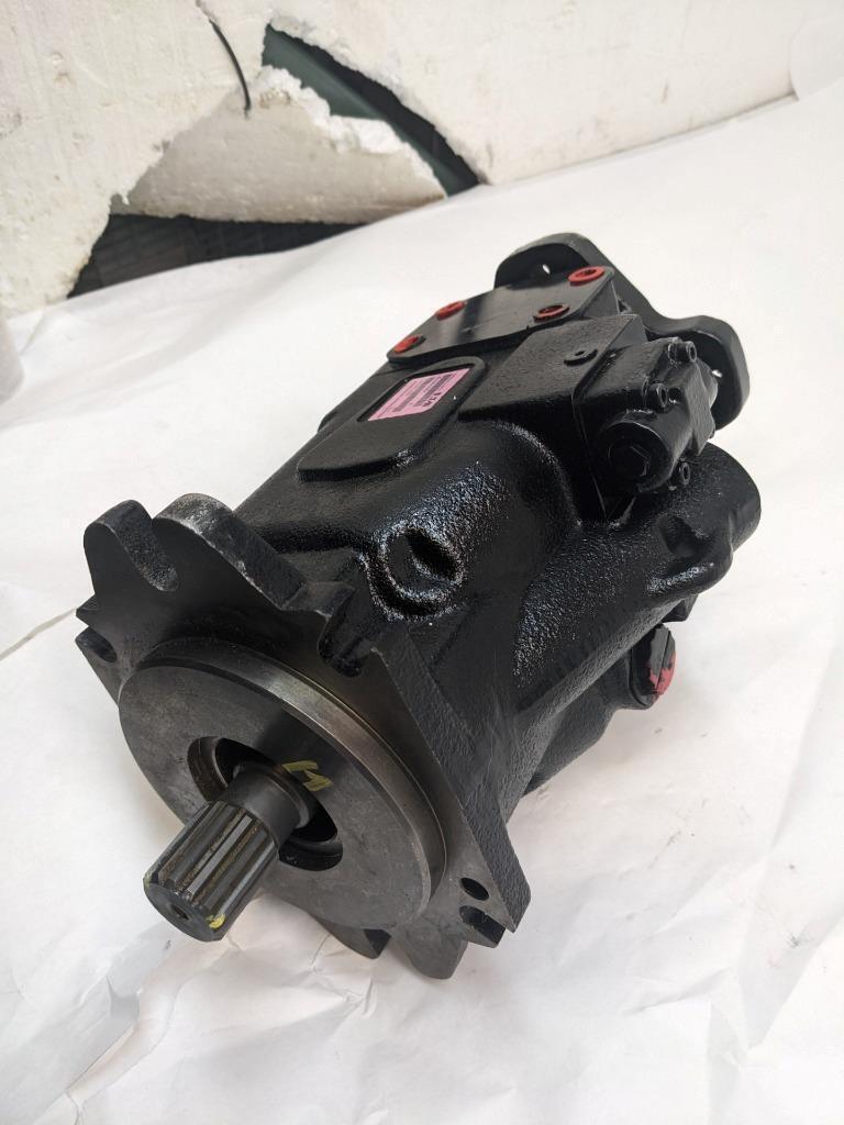 EATON 421AK HYDRAULIC AXIAL PISTON PUMP-BLACK- 421AK02552C #2 NEW H1