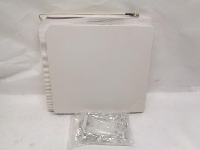 NEW ENTERASYS RBTES-BG-P18M DIRECTIONAL PANEL ANTENNA REVERSE N MALE R27