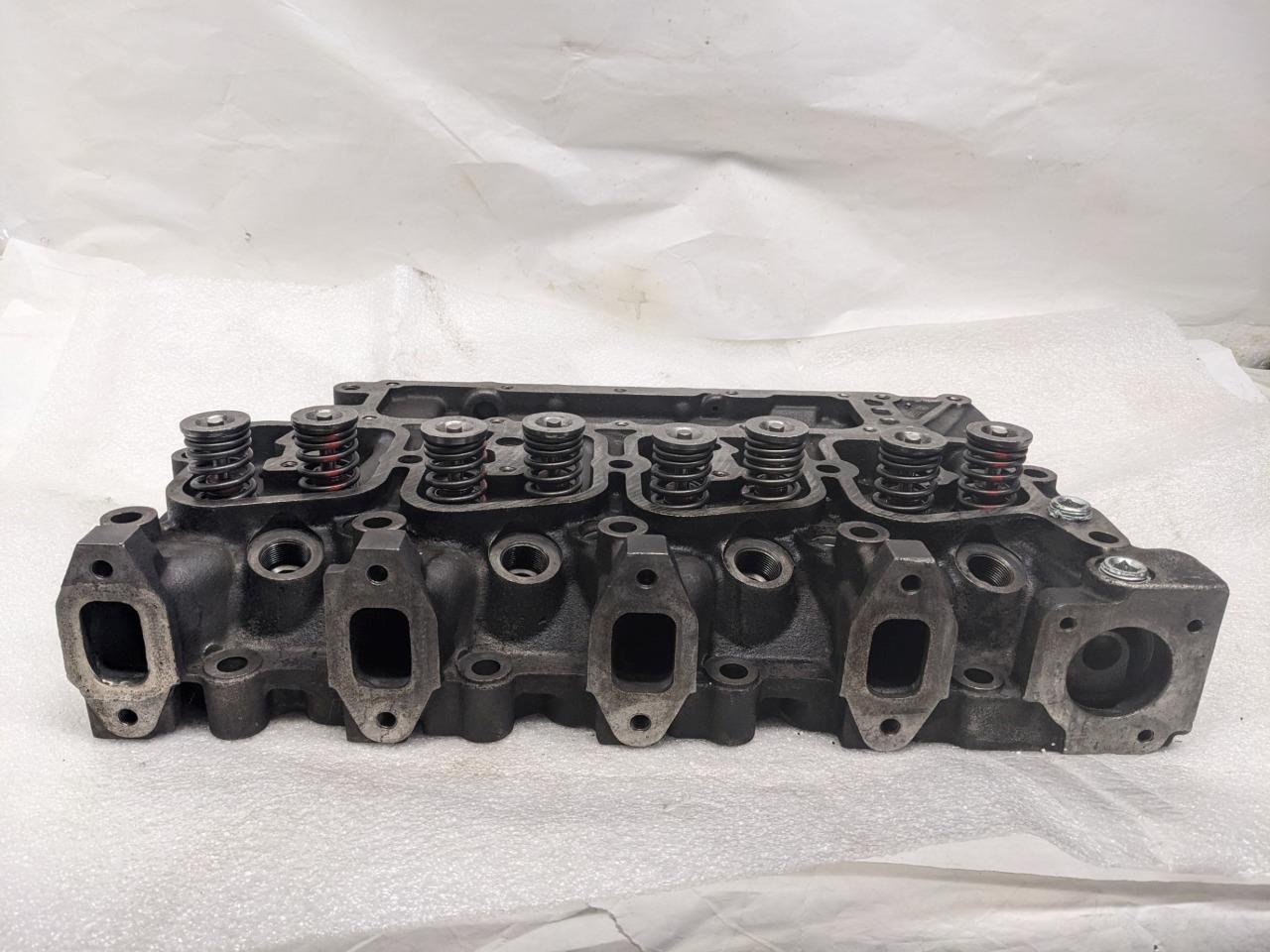 CUMMINS 2831041 Case Cummins Cylinder Head FOR 450/430/440 CASE Dozer NEW R18