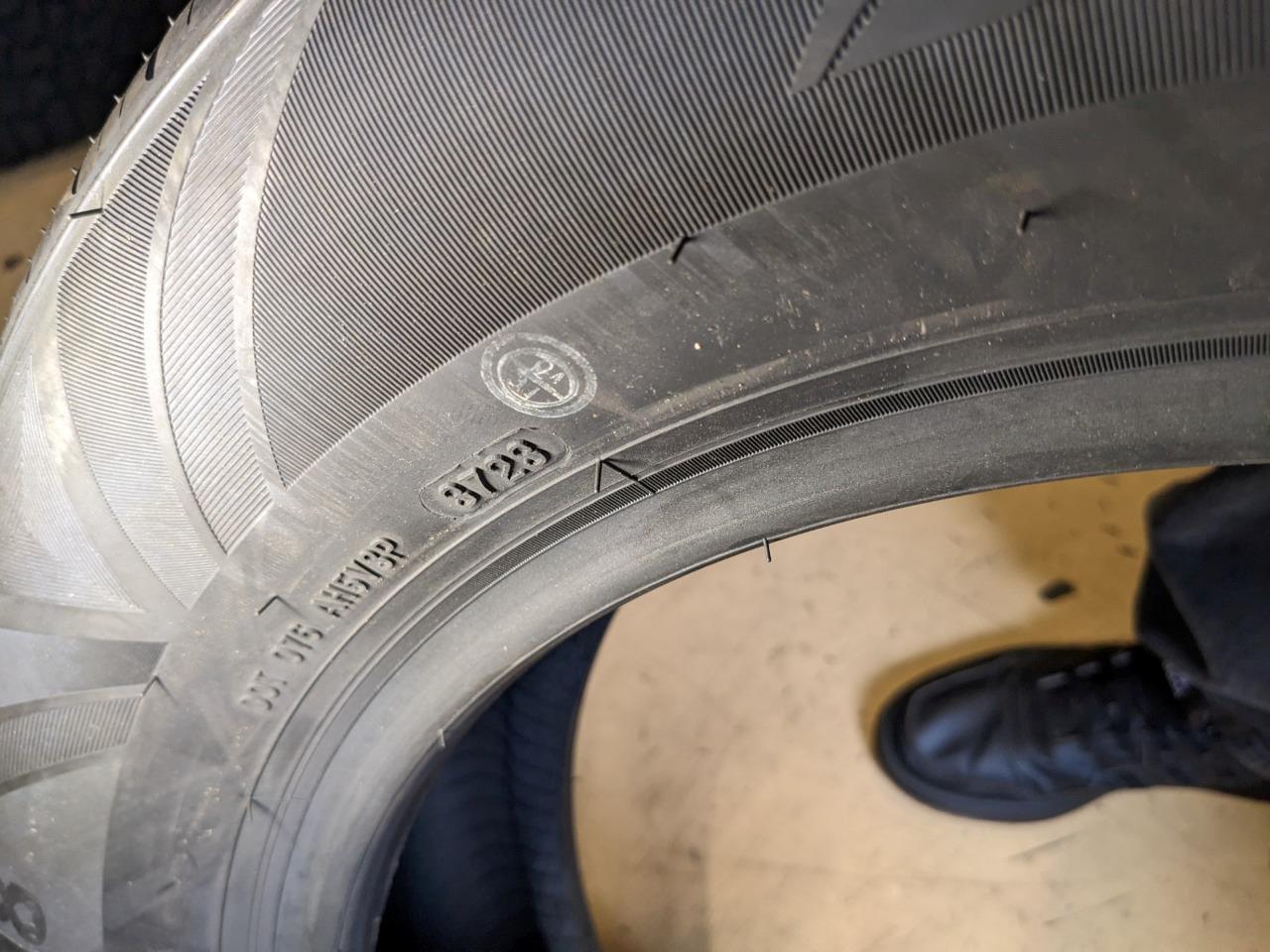 ACHILLES TOURING SPORT A/S P 225 60 18 100V SL TIRE ATP36 CQ3