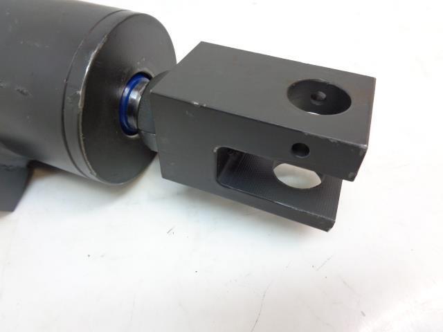 NEW RAYMOND 1103988/002 HYDRAULIC CYLINDER ASSEMBLY RH R34