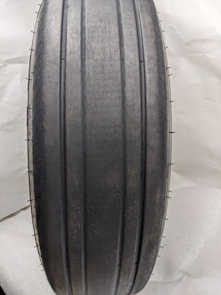 GOODRICH INBOARD WHEEL AND MICHELIN TIRE  30X8.8-15 HUB BORE 77MM 3-1531-3 B2
