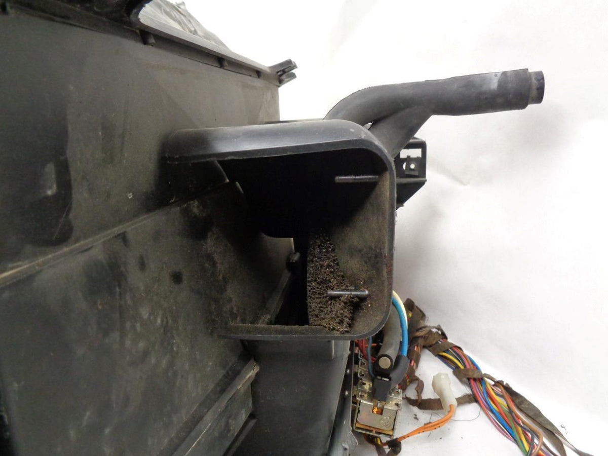 Porsche 928 HVAC Unit Complete Fits Late Model 928 USED GENUINE R25