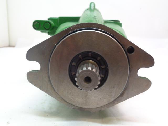 GENUINE EATON 421AK01184B HYDRAULIC PUMP AXE11707 15 TOOTH SPLINE SHAFT NEW J2