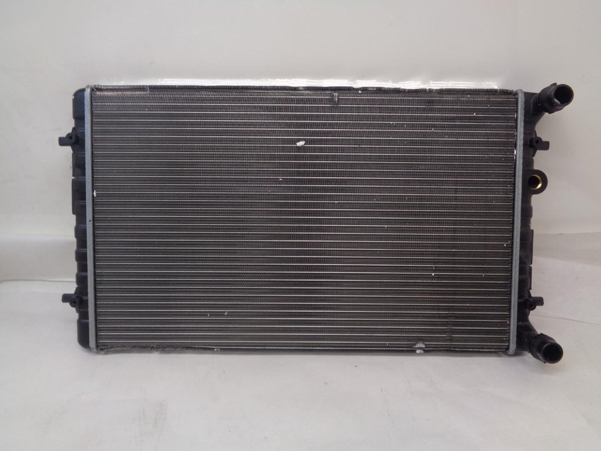 USED VALEO RADIATOR FOR 99-06 VOLKSWAGEN JETTA& VARIOUS VW AUDI MODELS 731606 SR