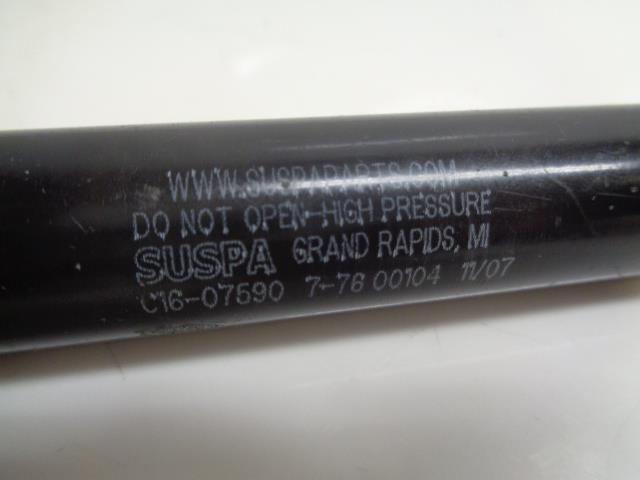 1 USED SUSPA C16-07590 GAS SPRING 21.5MM TUBE 10MM ROD R29