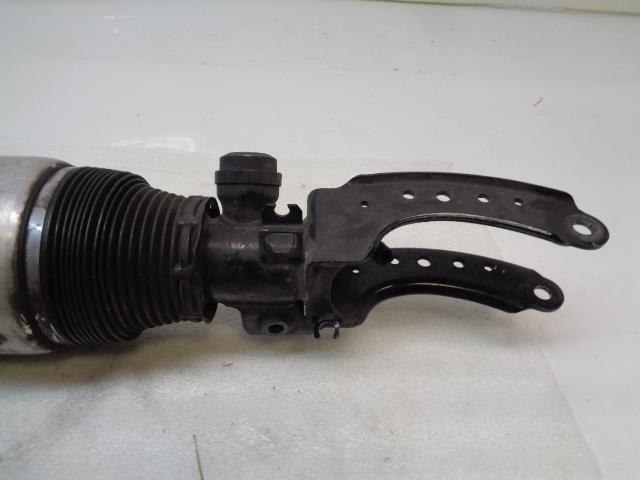 Porsche Cayenne Turbo 03-06 Front Left Air Shock 7L5412021BD USED GENUINE R24T7