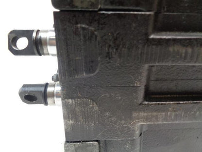 PARKER DIRECTIONAL CONTROL VALVE 2 SPOOL GREY IRON V70 SERIES R32