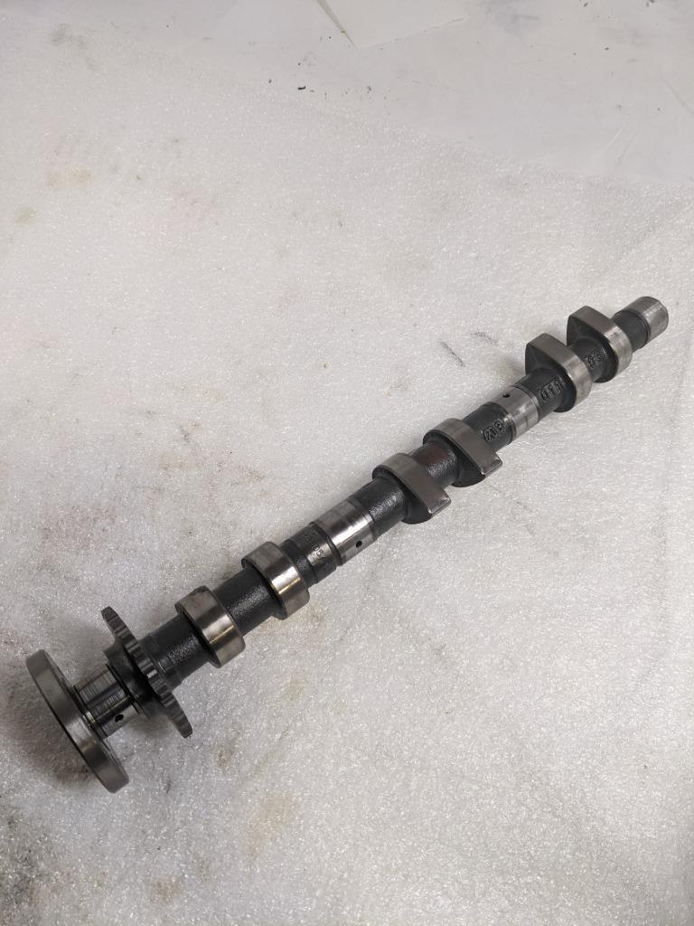 PORSCHE 911 996 98-05 CAMSHAFT INTAKE CYLINDER 4-6 99622201103 USED 996GL2T2