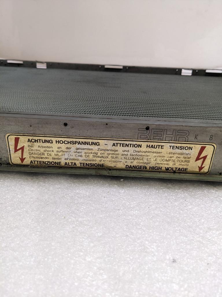 LEAKY PORSCHE 92810604401 RADIATOR FOR 87-91 PORSCHE 928 MANUAL TRANS USED R25