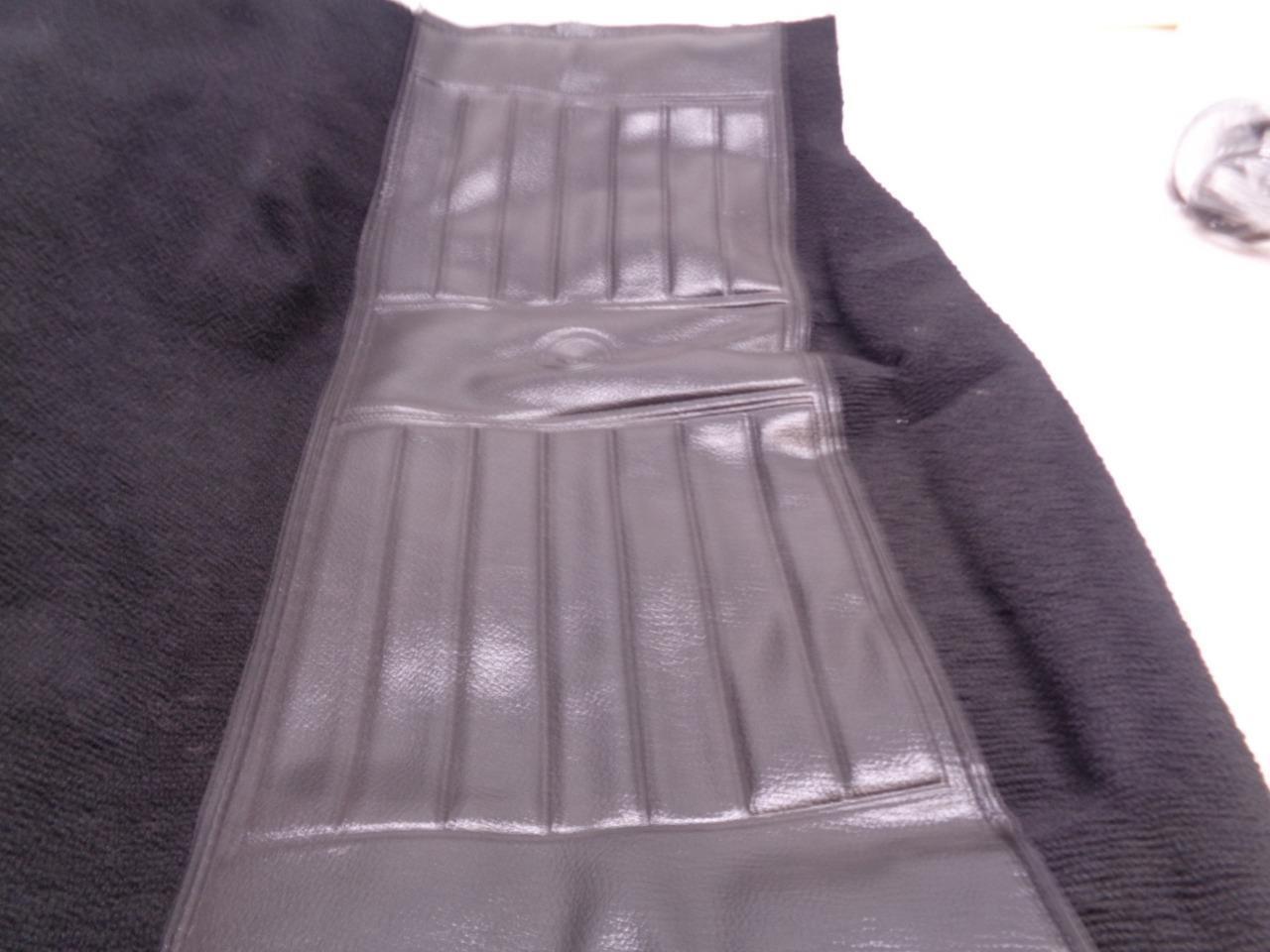 NEW GENUINE CLASSIC FORD MUSTANG CARPET BLACK WITH LOGO SR