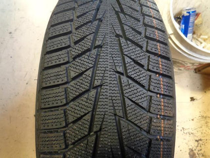 1 NEW TIRE HANKOOK WINTER ICEPT IZ2 215 55 16 93T SL 1020345
