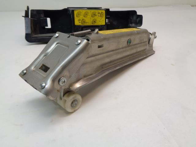 NEW AUDI 2005-2011 FLOOR JACK 4F0 011 031 H R31