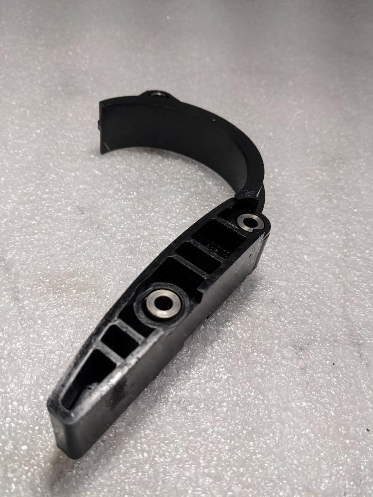 PORSCHE BOXSTER/CAYMAN ENGINE TIMING CHAIN CENTER GUIDE 99610516651 USED 996B.GL