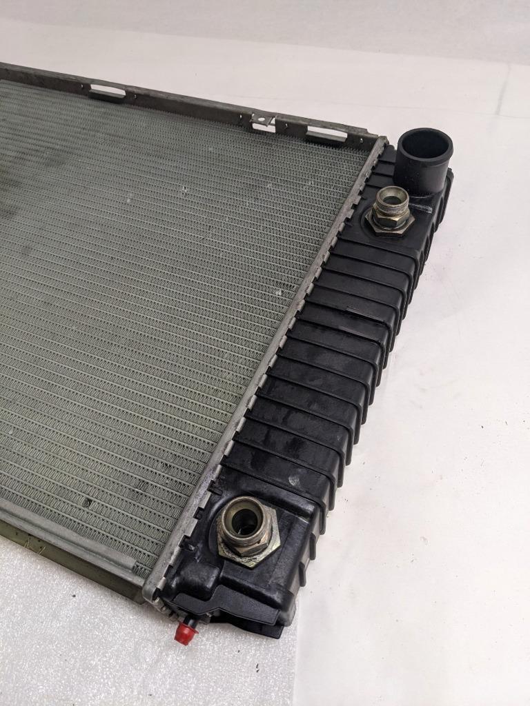 LEAKY PORSCHE 92810604401 RADIATOR FOR 87-91 PORSCHE 928 MANUAL TRANS USED R25