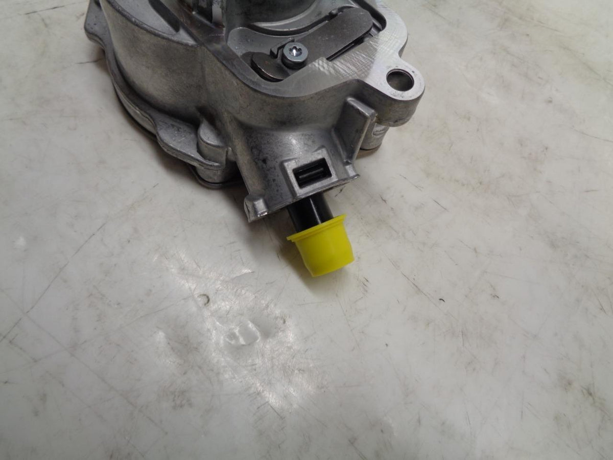 NEW DORMAN VACUUM PUMP FOR AUDI/VOLKSWAGEN 904-817 R13