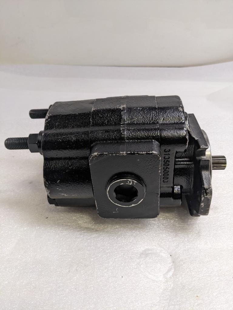 PARKER 3139610658 PG051 SERIES HYDRAULIC GEAR PUMP CAST IRON NEW R11