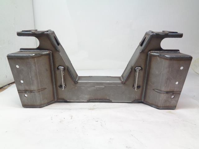 CB CHASSIS C10 63-72 FRONT KIT 1003-001/1003-004 NEW R35