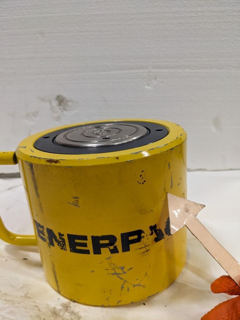 ENERPAC RCS1002 98.1 TON 2.25" STROKE LOW HEIGHT HYDRAULIC CYLINDER JACK BSRG7