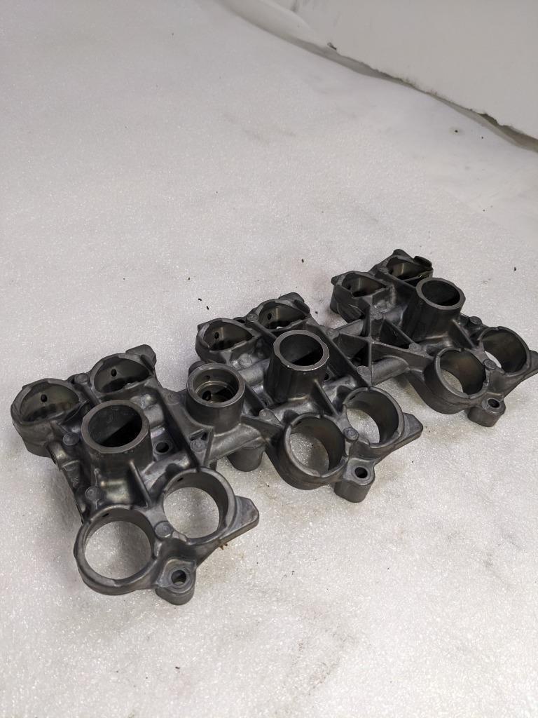 PORSCHE 911 BOXSTER PESTLE/TAPPET HOUSING 99710404300 USED 996B.GL