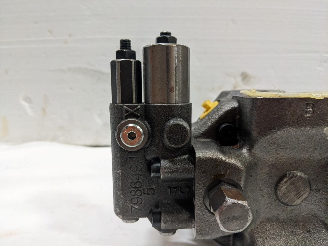 Rexroth Hydraulic Pump 3-925321-227-09.02.18/09.55 7986491 02421944 NEW BSIG1