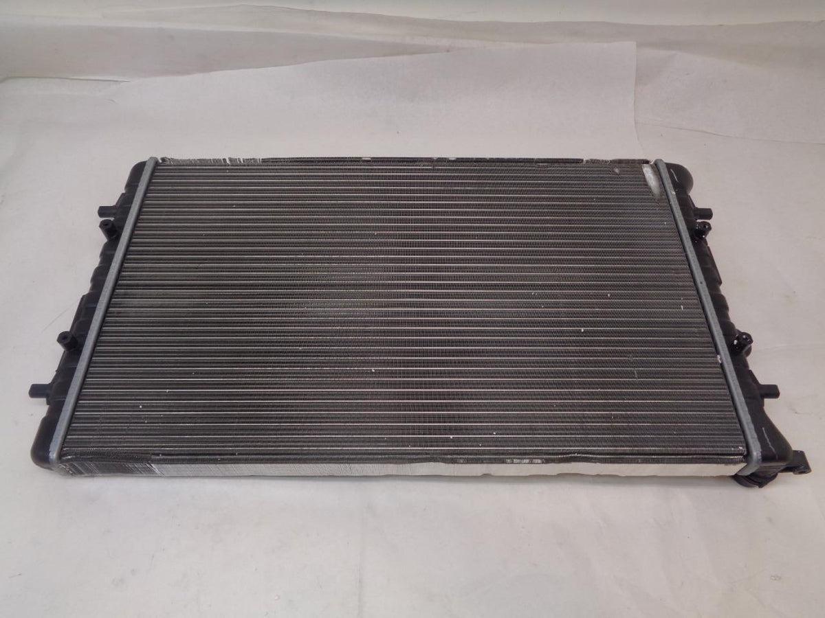 USED VALEO RADIATOR FOR 99-06 VOLKSWAGEN JETTA& VARIOUS VW AUDI MODELS 731606 SR