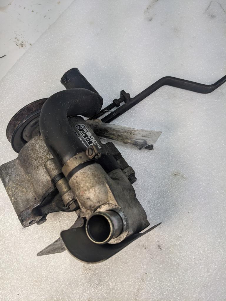 PORSCHE 928 SECONDARY AUXILIARY PUMP 92811310906/92811301700 USED R20