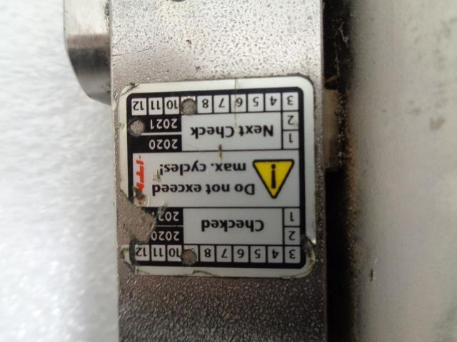 ITH M36 33.02095 1-3/8" HYDRAULIC BOLT TENSIONING CYLINDER DAMAGED BSRG5