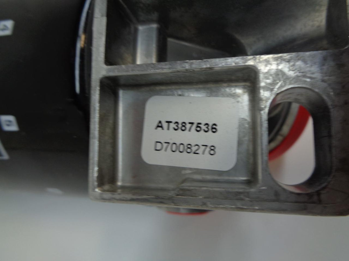 NEW JOHN DEERE FILTER ELEMENT FOR 320/325/328 SKID STEER AT365870 R12