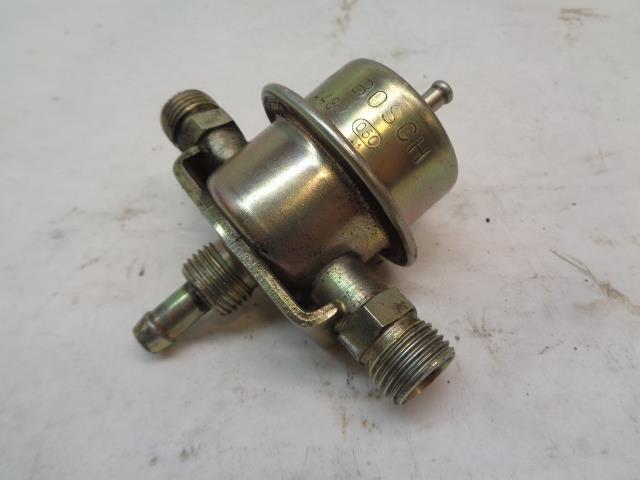 BOSCH FUEL PRESSURE REGULATOR FOR PORSCHE 911&928 0 280 160 215 USED R21/24