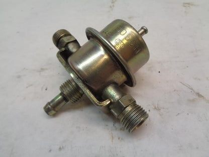 BOSCH FUEL PRESSURE REGULATOR FOR PORSCHE 911&928 0 280 160 215 USED R21/24
