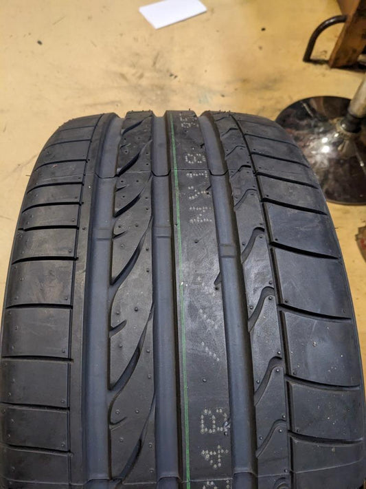 BRIDGESTONE POTENZA RE050A (*) BMW RFT RUNFLAT P 275 30 20 97Y XL TIRE 000539