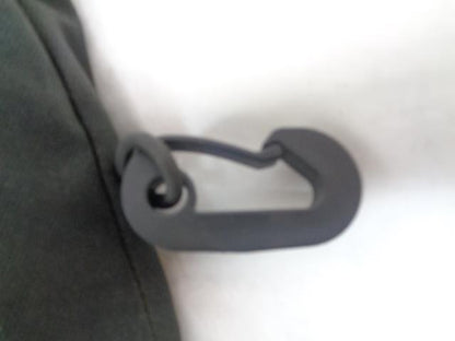 CHEVY CARGO NET WITH STORAGE BAG NEW R27