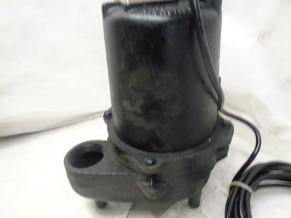 DAYTON 3BB88 SUBMERSIBLE SEWAGE PUMP 1/2 HP NEW J1