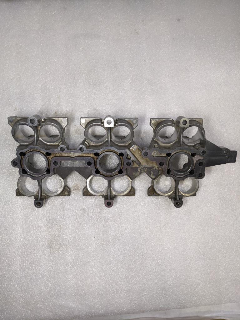 PORSCHE 911 996 98-05 TAPPET HOUSING CAMSHAFT 9961041058R USED 996B.G.L.