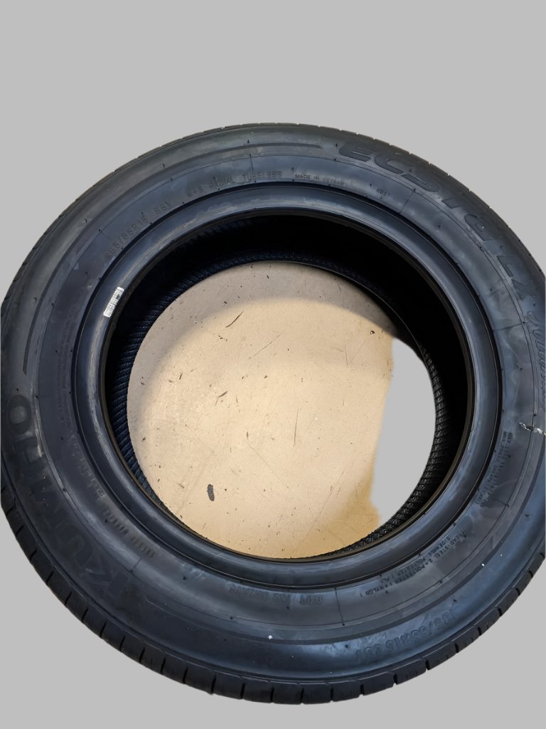 KUMHO ECSTA LX PLATINUM KU27 P 185 65 15 88V SL TIRE 2108593 CQ3